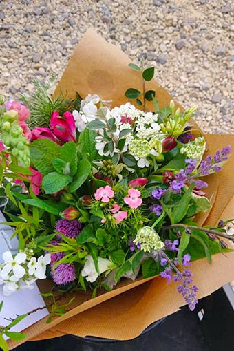 Gift bouquets of natural British flowers